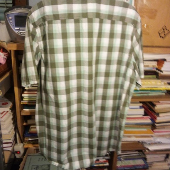 FADED GLORY NEW XL SHORT SLEEVE BUTTON DOWN SHIRT - Picture 2 of 4